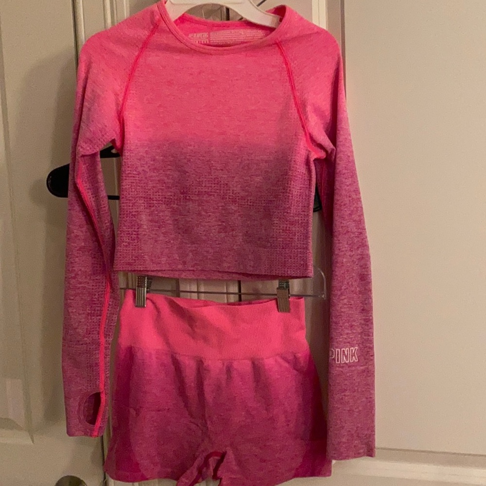 pink seamless set